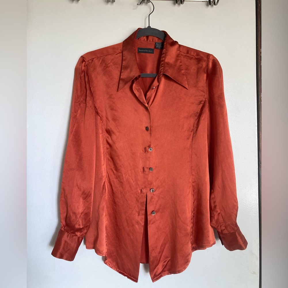 Vintage 100% silk Banana Republic button down shirt, size S